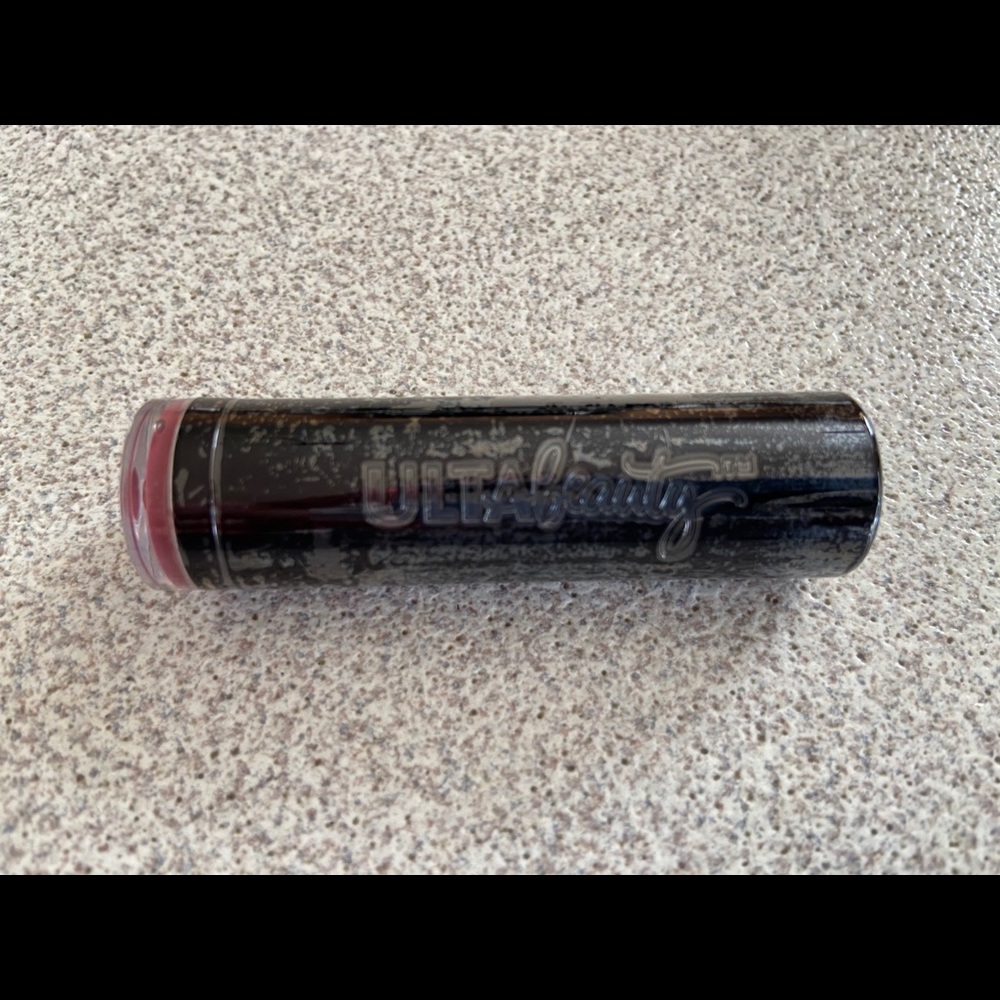 Ulta Beauty Luxe lipstick